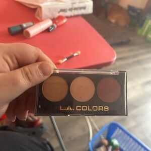 L.A. Colors Trio Eyeshadow - Gold, Cream, Brown
